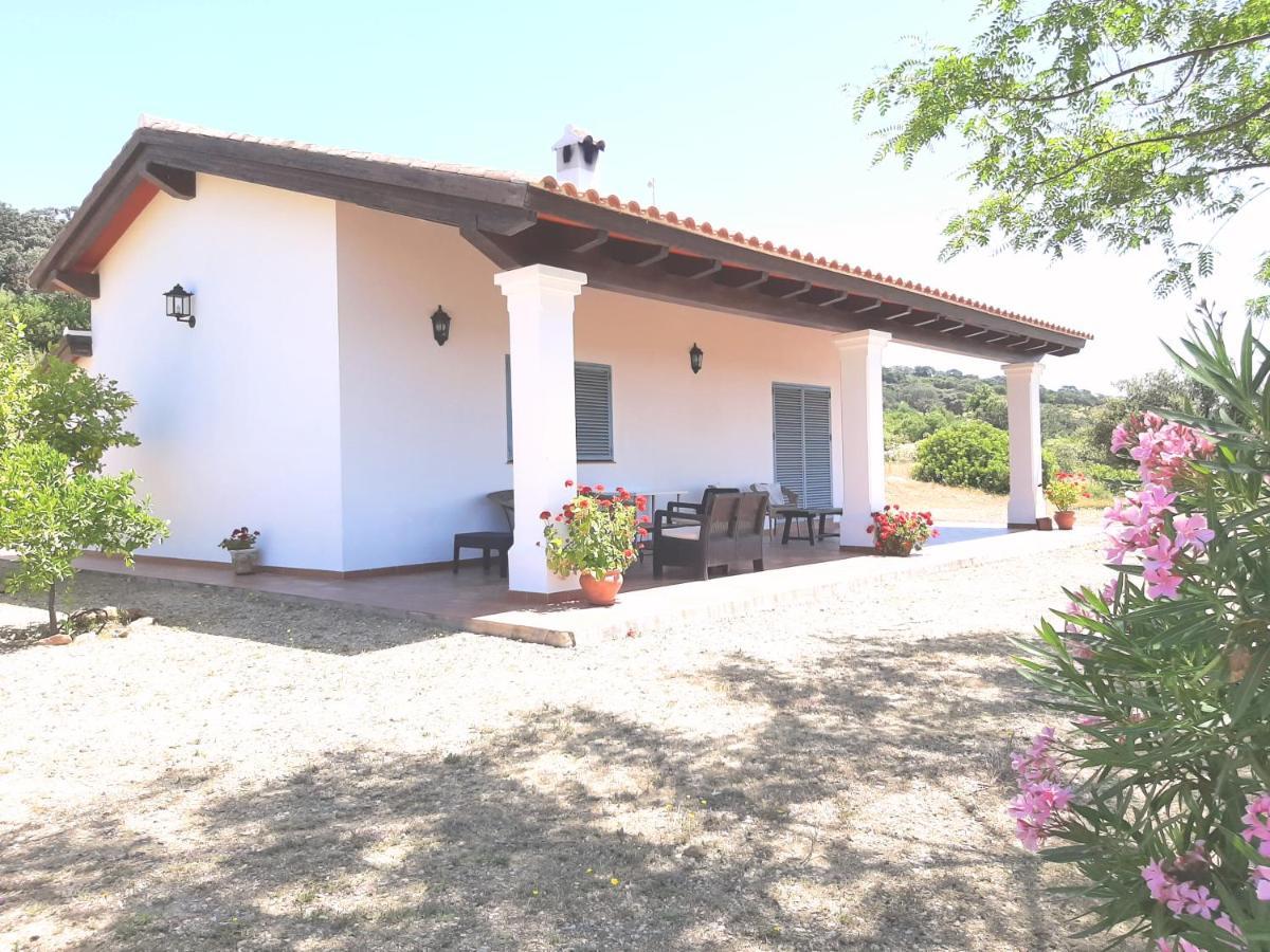 Casa Rural La Aulaga El Castillo de las Guardas Exterior photo